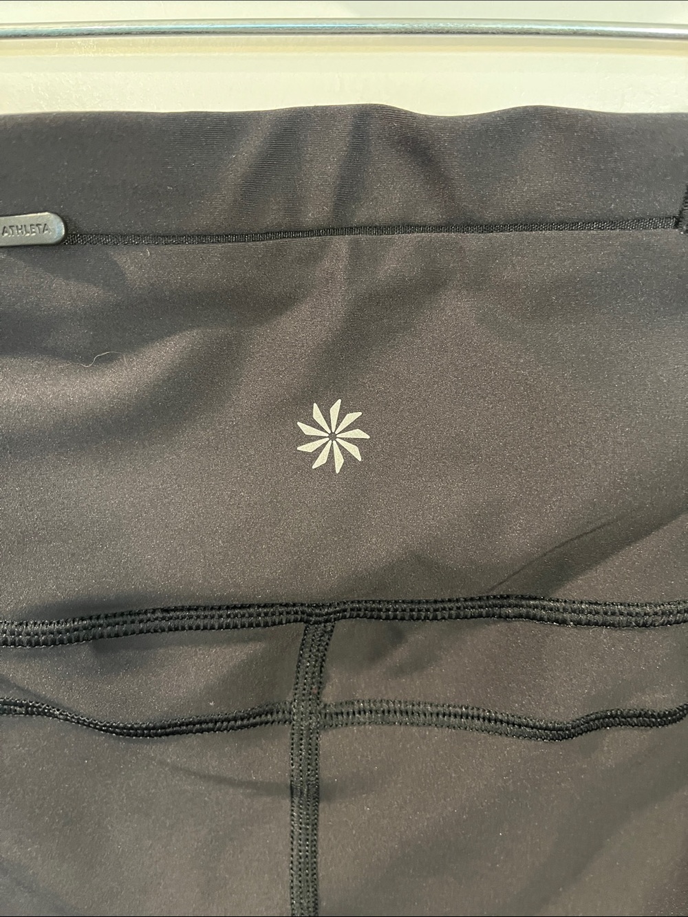 Athleta pacesetter 7/8 tight size XL - Picture 3 of 7